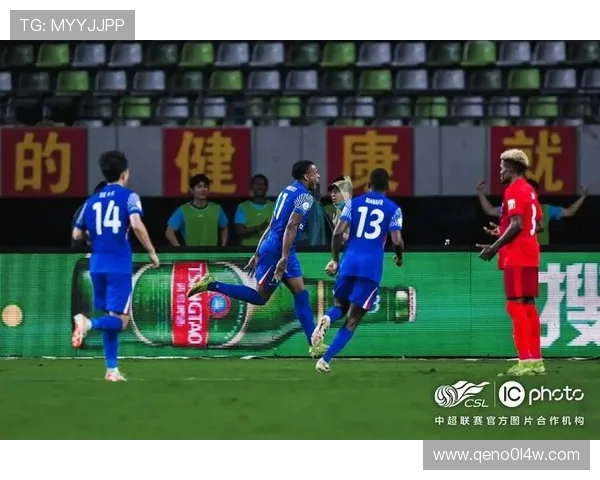 颜骏凌专访:中超四强竞争激烈 使命感让我无论如何都会为国效力 颜骏凌专访:中超四强竞争激烈 使命感让我无论如何都会为国效力